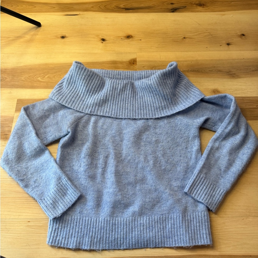 Lucky Brand Light Gray Off-Shoulder Sweater